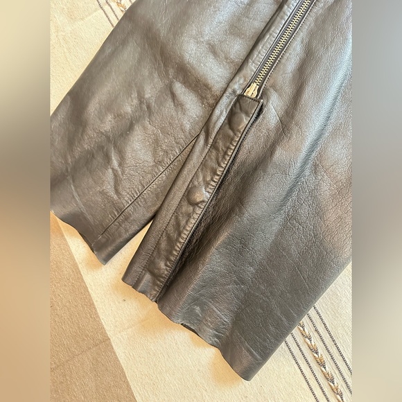 Harley-Davidson ladies leather chaps and leather biker vest - Picture 5 of 5